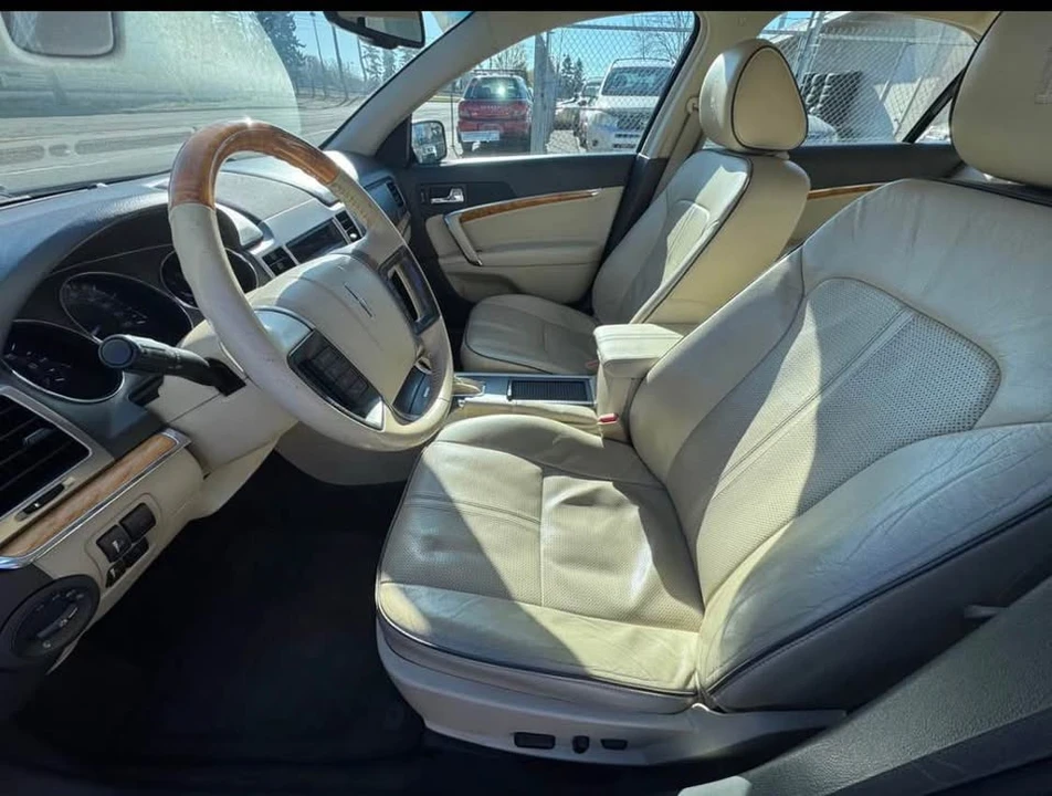 2011 Lincoln MKZ - Image 13 of 18
