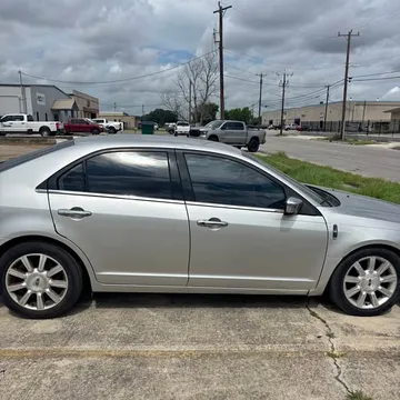 2011 Lincoln MKZ Sedan 4D