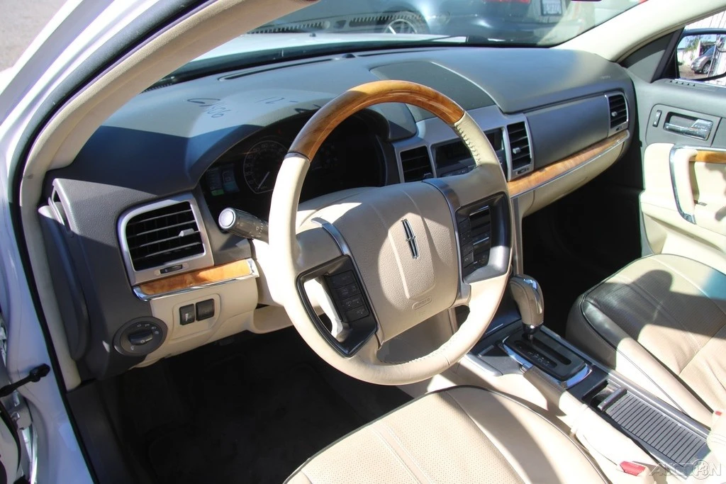 2011 Lincoln MKZ - Image 13 of 21