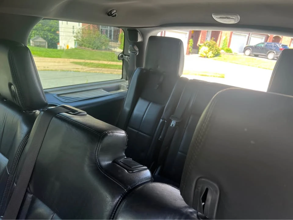2011 Lincoln Navigator 3rd Gen - Image 9 of 11