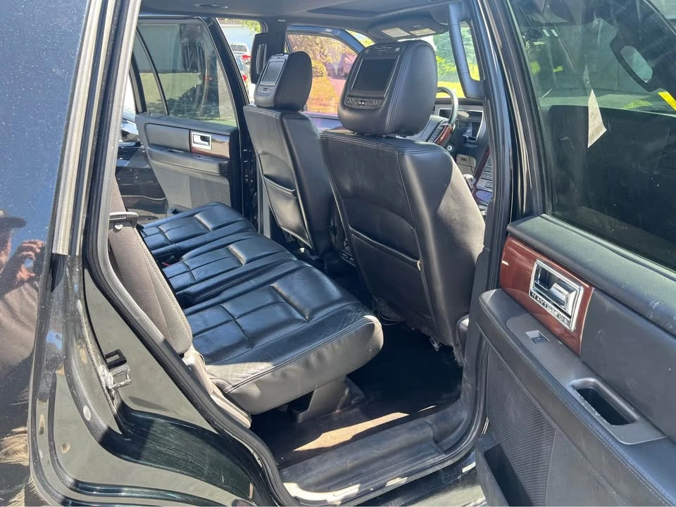 2011 Lincoln Navigator 3rd Gen - Image 11 of 11