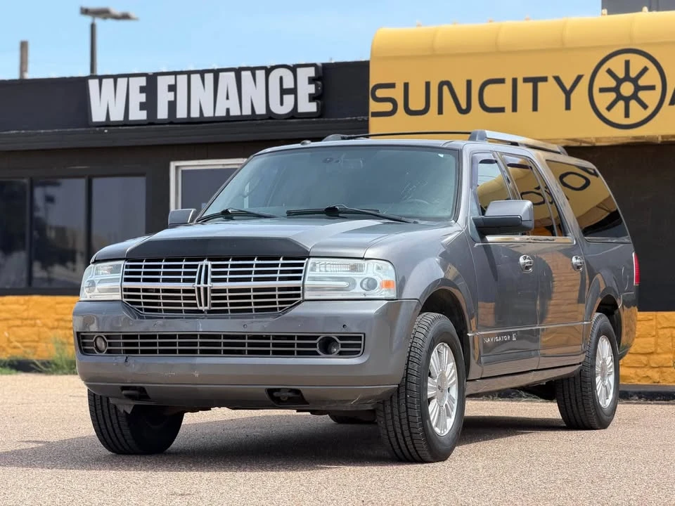 2011 Lincoln Navigator 3rd Gen - Image 5 of 15