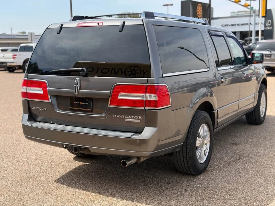 2011 Lincoln Navigator 3rd Gen - Image 7 of 15