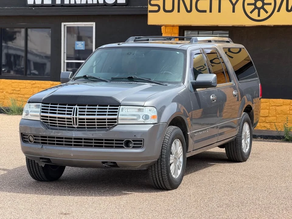2011 Lincoln Navigator 3rd Gen - Image 3 of 15