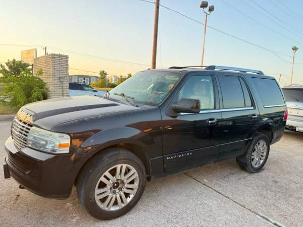 2011 Lincoln Navigator 3rd Gen - Image 2 of 24