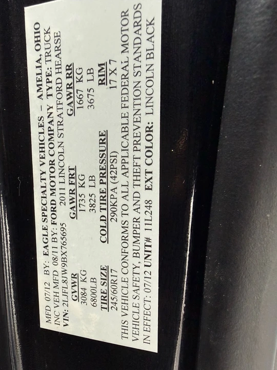 2011 Lincoln Town Car - Image 18 of 20
