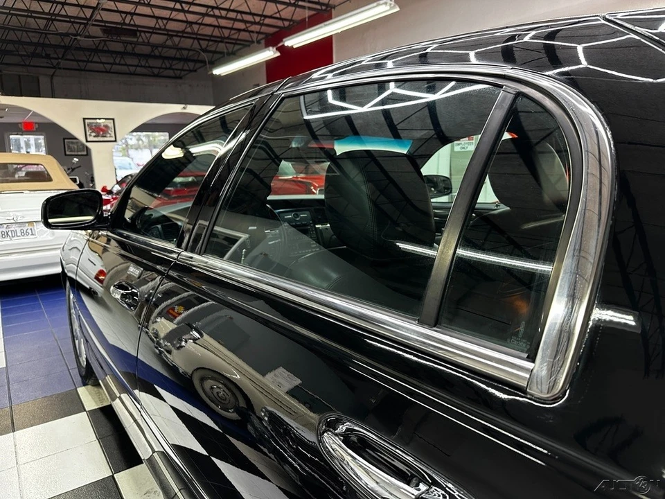 2011 Lincoln Town Car - Image 21 of 21