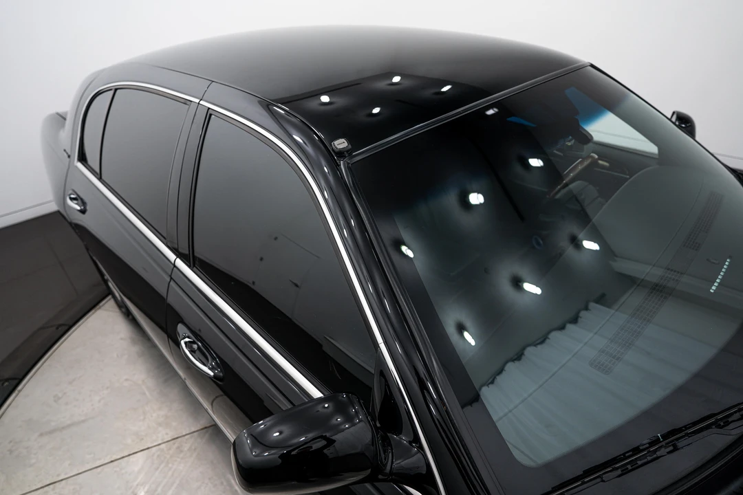 2011 Lincoln Town Car - Image 13 of 31