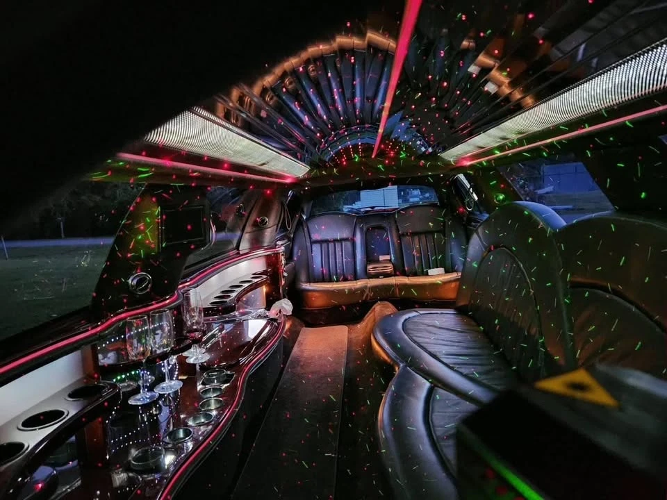 2011 Lincoln Continental - Image 3 of 5