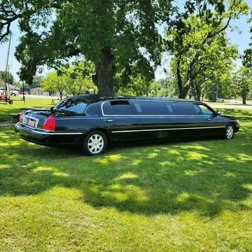 2011 Lincoln Continental Limo