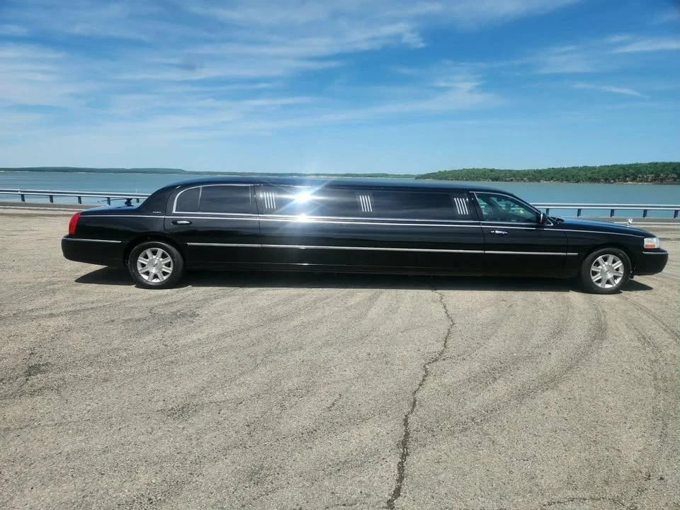 2011 Lincoln Continental - Image 5 of 5