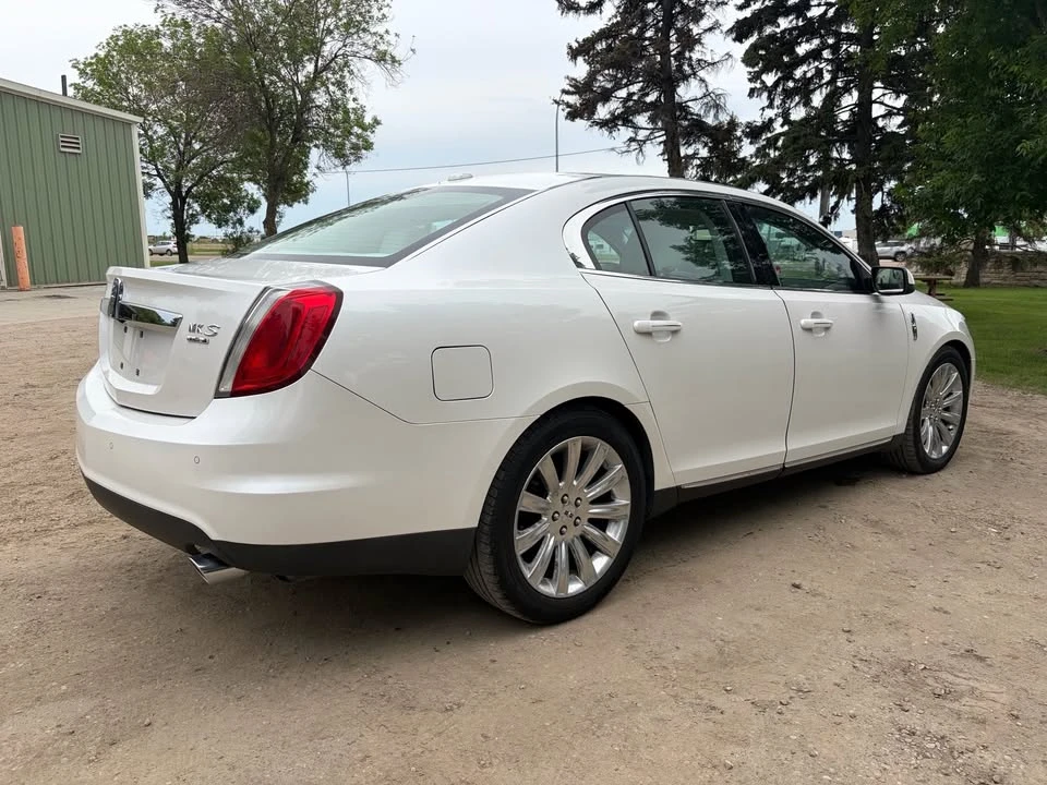 2011 Lincoln MKS - Image 4 of 16