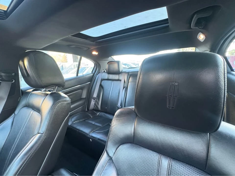 2011 Lincoln MKS - Image 4 of 20