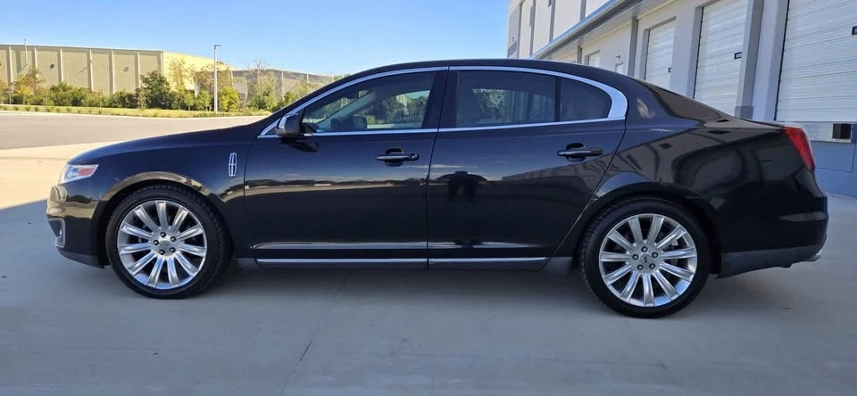 2011 Lincoln MKS - Image 8 of 20