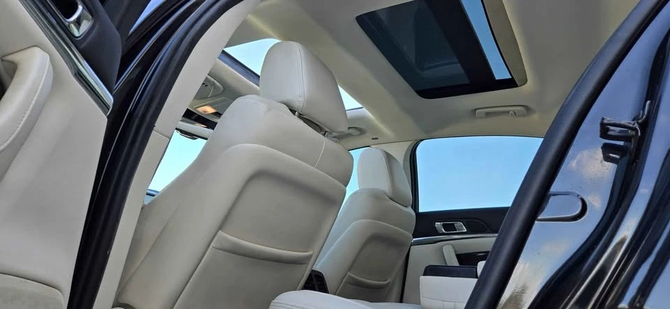 2011 Lincoln MKS - Image 18 of 20
