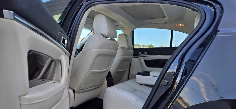 2011 Lincoln MKS - Image 10 of 14