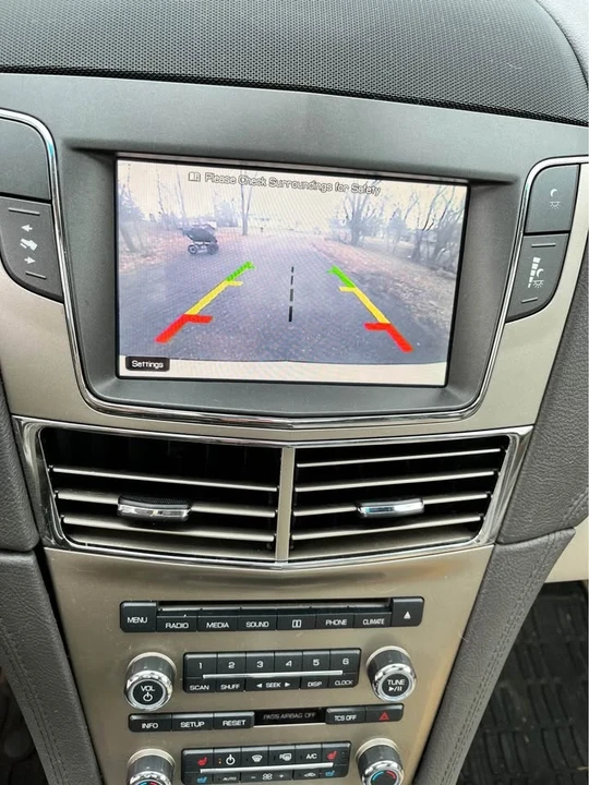 2011 Lincoln MKT - Image 10 of 10