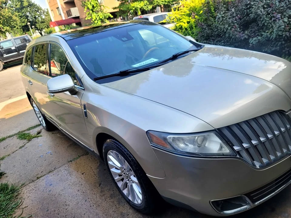 2011 Lincoln MKT - Image 13 of 13