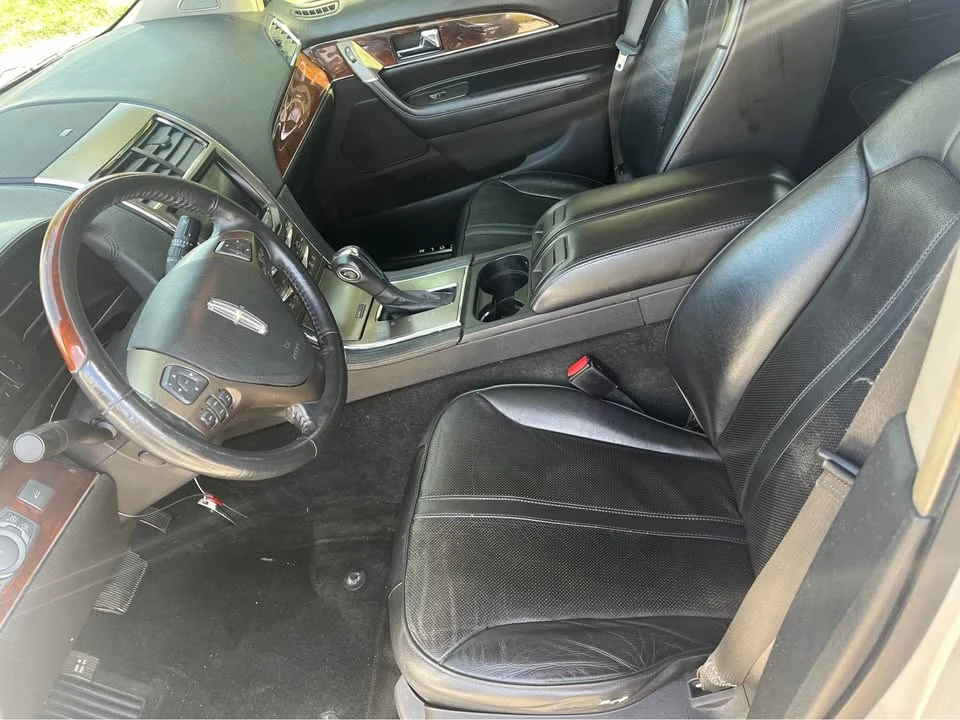 2011 Lincoln MKX - Image 6 of 8