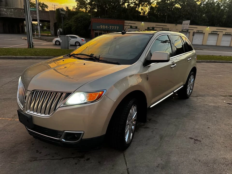 2011 Lincoln MKX - Image 3 of 8