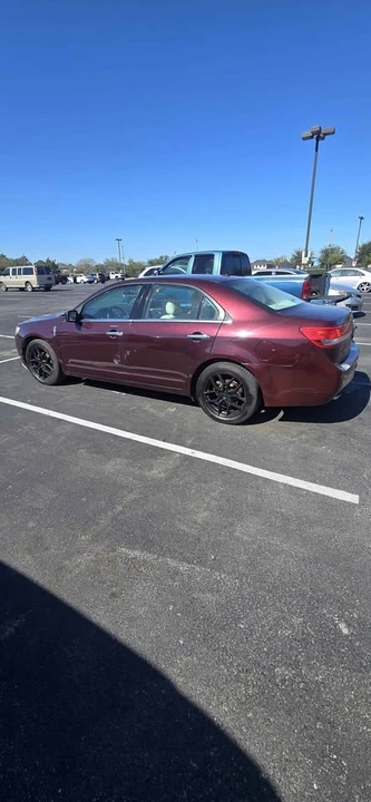 2011 Lincoln MKZ - Image 2 of 8