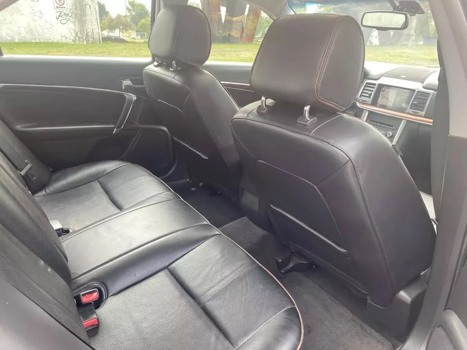 2011 Lincoln MKZ - Image 10 of 12