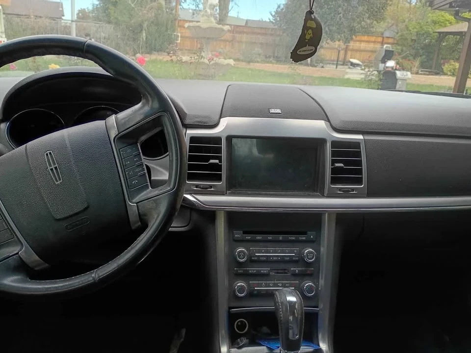2011 Lincoln MKZ - Image 3 of 3