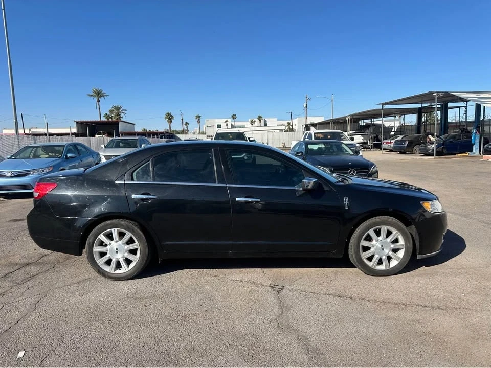 2011 Lincoln MKZ - Image 13 of 17