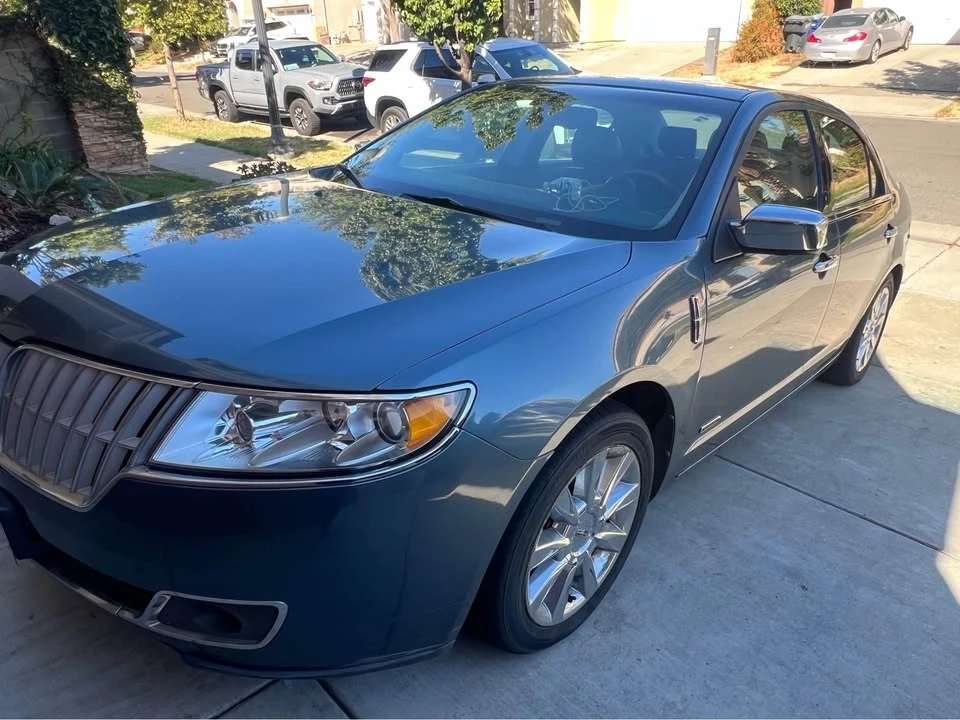 2011 Lincoln MKZ - Image 2 of 6