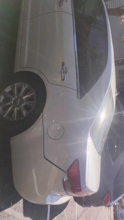 2011 Lincoln MKZ - Image 10 of 12