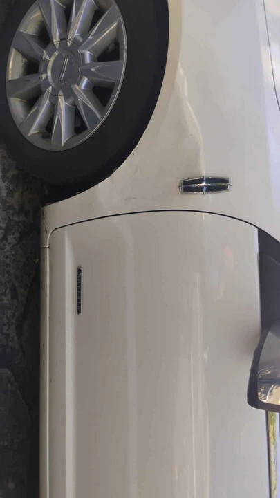 2011 Lincoln MKZ - Image 12 of 12