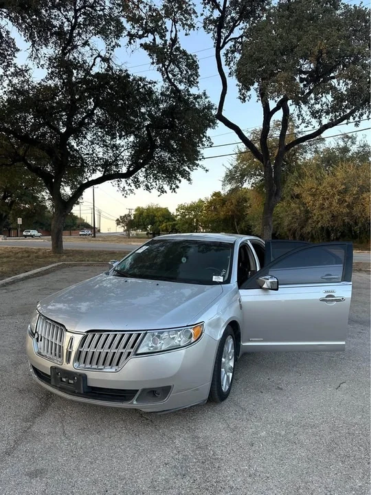 2011 Lincoln MKZ - Image 7 of 12