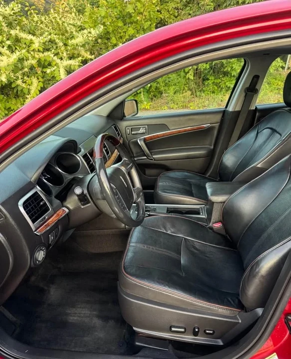 2011 Lincoln MKZ - Image 12 of 13