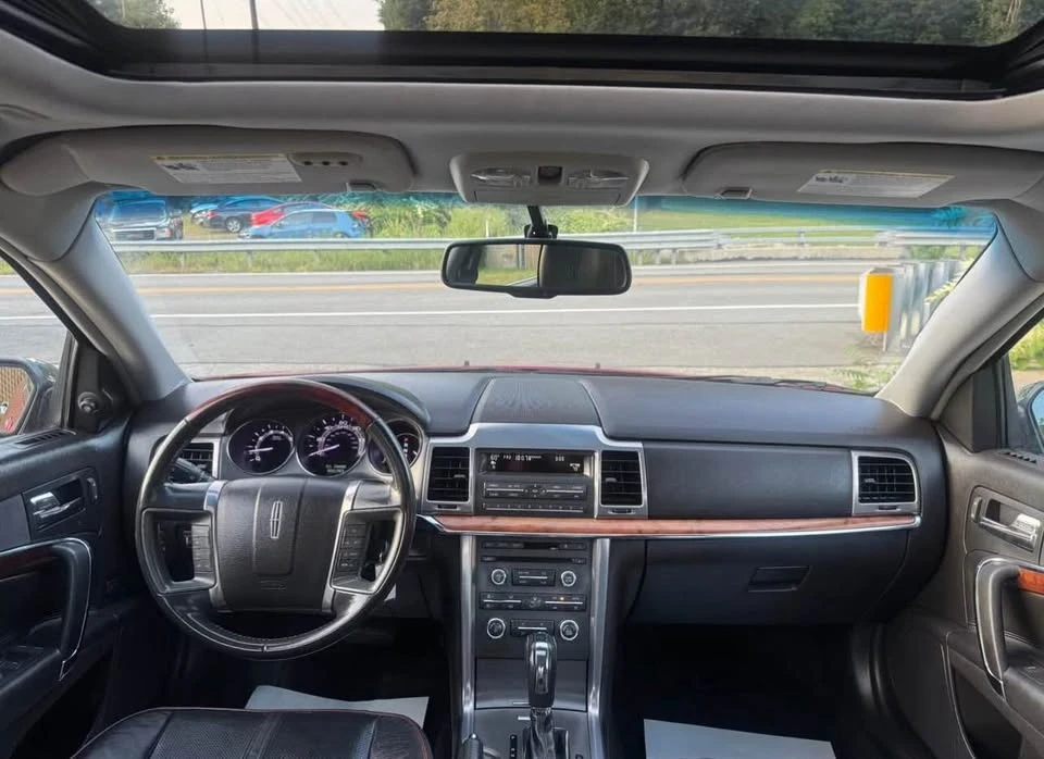 2011 Lincoln MKZ - Image 11 of 13