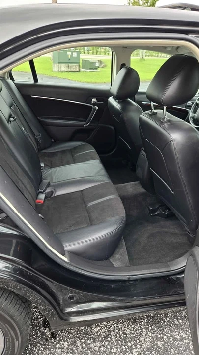 2011 Lincoln MKZ - Image 6 of 15