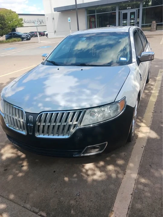 2011 Lincoln MKZ - Image 2 of 16