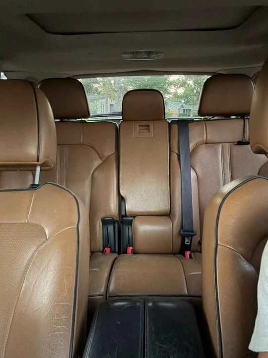 2011 Lincoln MKZ - Image 10 of 17