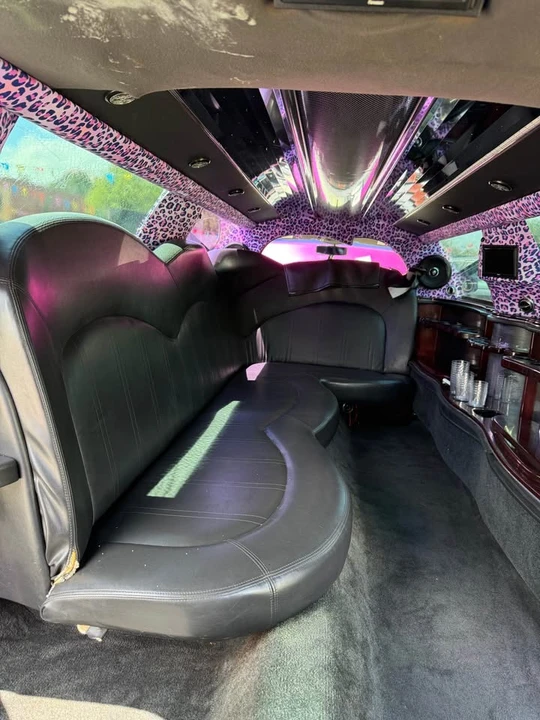 2011 Lincoln Town Car - Image 12 of 20