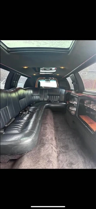 2011 Lincoln Town Car - Image 7 of 11