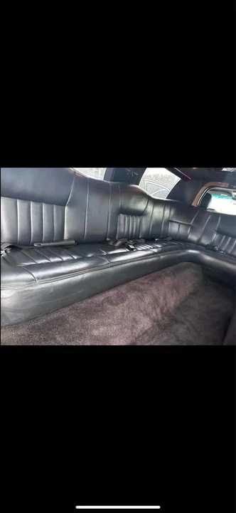 2011 Lincoln Town Car - Image 9 of 11