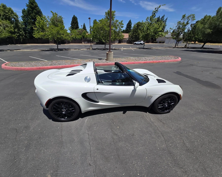 2011 Lotus Elise Series 3 - Image 14 of 31