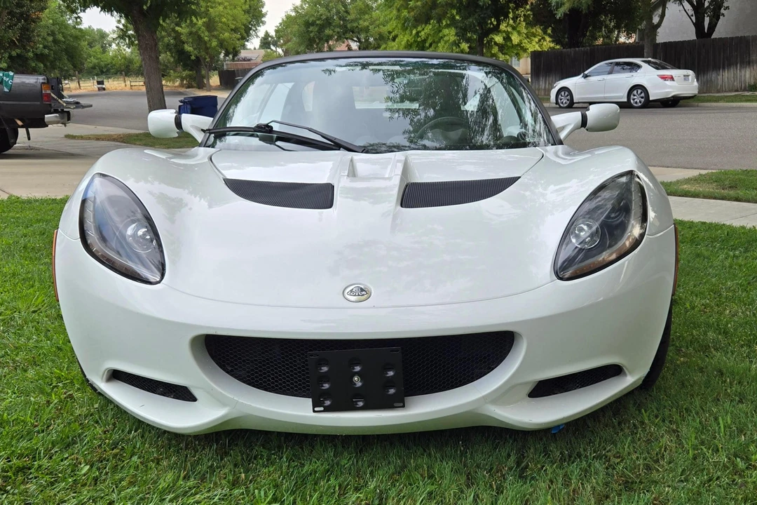 2011 Lotus Elise Series 3 - Image 2 of 31