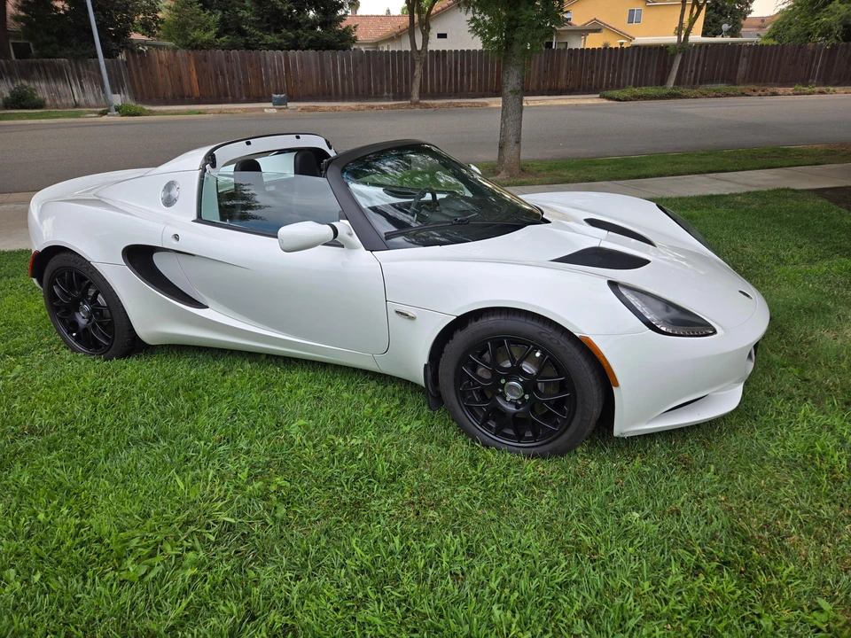 2011 Lotus Elise Series 3 - Image 15 of 31