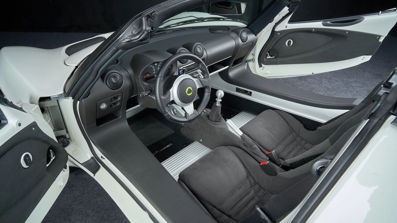 2011 Lotus Elise Series 3 - Image 9 of 16