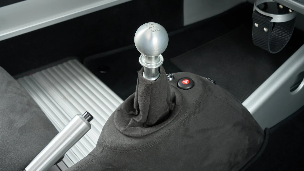 2011 Lotus Elise Series 3 - Image 13 of 16
