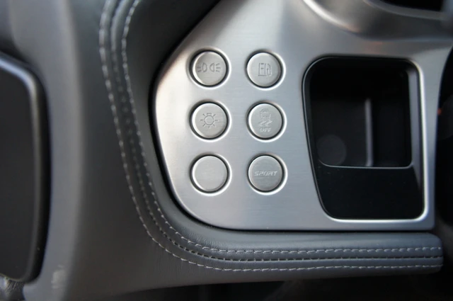 2011 Lotus Evora - Image 26 of 31