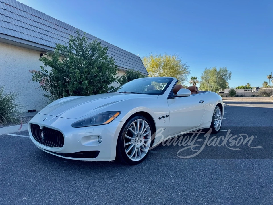 2011 Maserati GranTurismo 1st Gen - Image 15 of 30