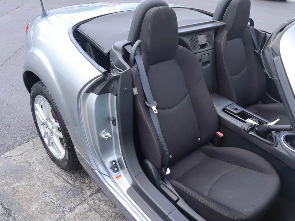 2011 Mazda NC MX-5 Miata - Image 3 of 31