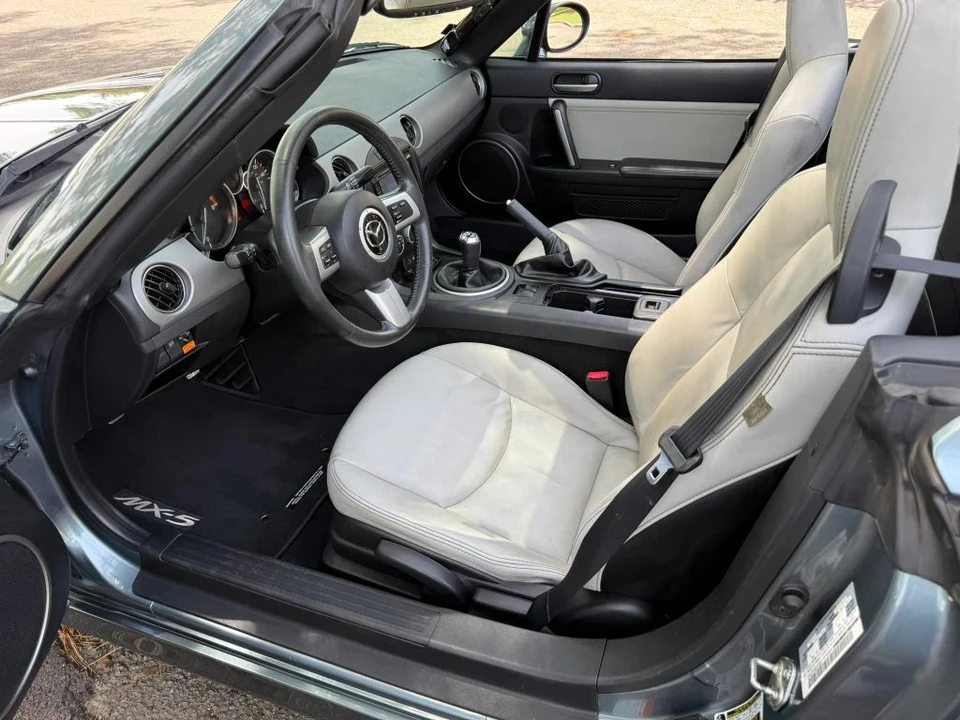 2011 Mazda NC MX-5 Miata - Image 13 of 19