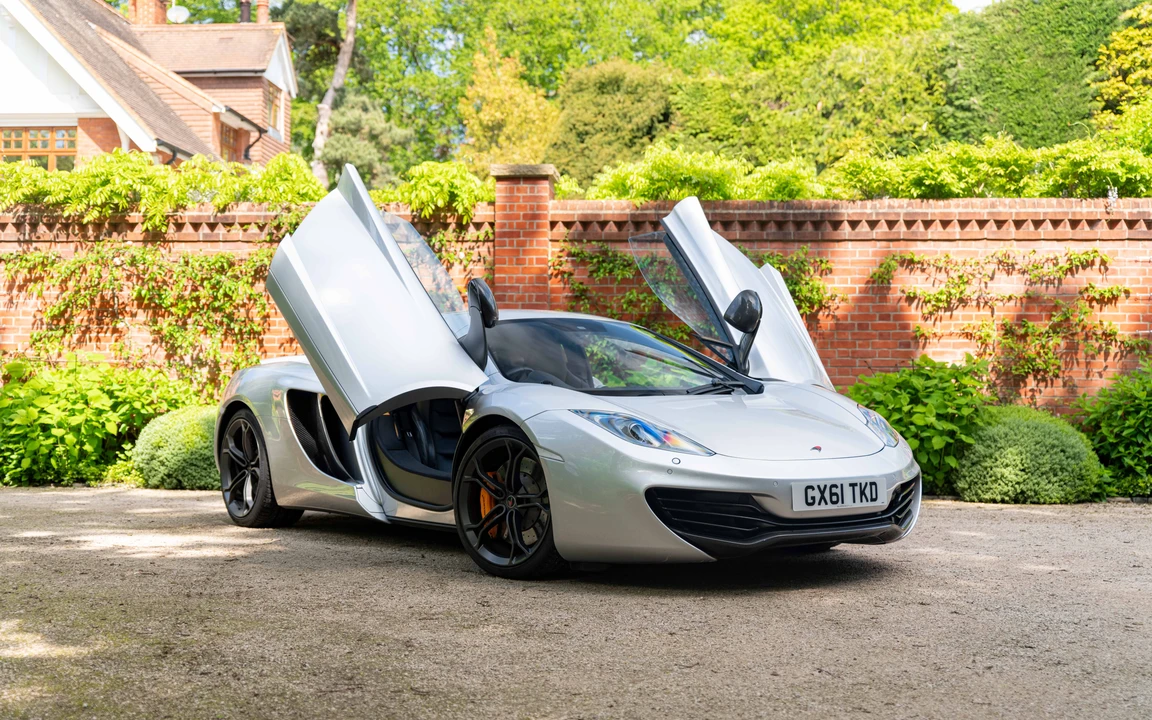 2011 McLaren MP4-12C - Image 9 of 31